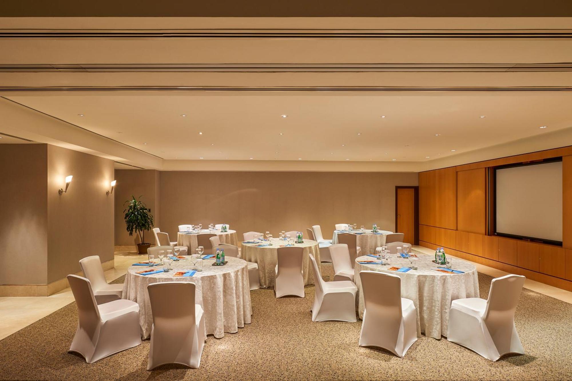 Marina Hotel Kuwait City Exterior foto Meeting room